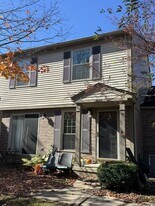 3044 Forest Creek Ct in Ann Arbor, MI - Building Photo
