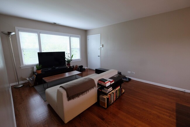 3701 N Southport Ave in Chicago, IL - Building Photo - Building Photo