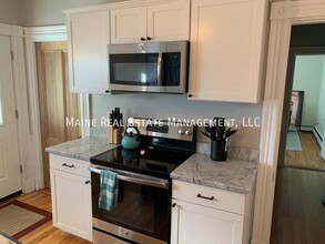 88 Norfolk St-Unit -1 in Bangor, ME - Building Photo - Building Photo