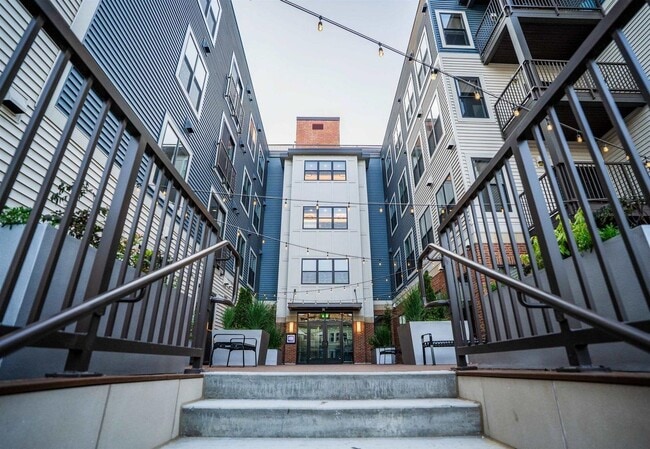 property at 99 Foundry Pl