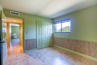 2121 Collier Ave in Ft. Myers, FL - Building Photo - Building Photo
