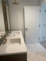3500 Chestnut Pl, Unit 609 in Denver, CO - Building Photo