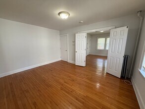 16 Lexington Ave in Montclair, NJ - Building Photo - Building Photo