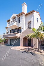 567 Hygeia Ave in Encinitas, CA - Building Photo - Building Photo