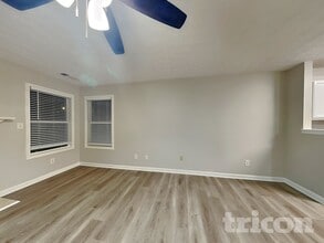 305 Little Creek Rd SE in Lawrenceville, GA - Building Photo - Building Photo