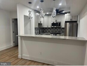 321 Loney St, Unit 320 unit C in Philadelphia, PA - Building Photo - Building Photo