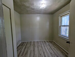 716 Community St in Lansing, MI - Building Photo - Building Photo