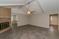 1155 Monterrey Dr in Beaumont, TX - Building Photo - Building Photo