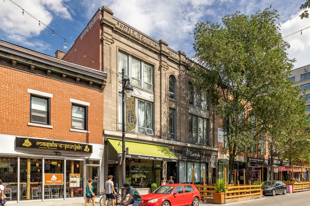 3623-3631 Saint-Laurent Boul in Montréal, QC - Building Photo