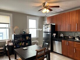 273 Cardinal Medeiros Ave, Unit 1T in Cambridge, MA - Building Photo