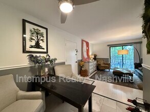 420 Walton Ln in Nashville, TN - Building Photo - Building Photo
