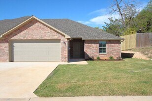 6222 Villa Rosa Way in Tyler, TX - Building Photo