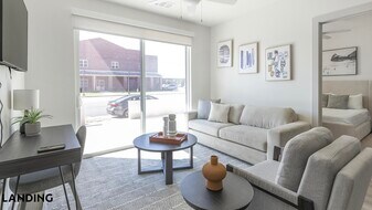 2500 9th Ave SW, Unit 107 in Huntsville, AL - Building Photo