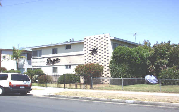 Saga Apartments in Inglewood, CA - Building Photo