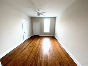 978 W 19th St in Chicago, IL - Building Photo - Building Photo
