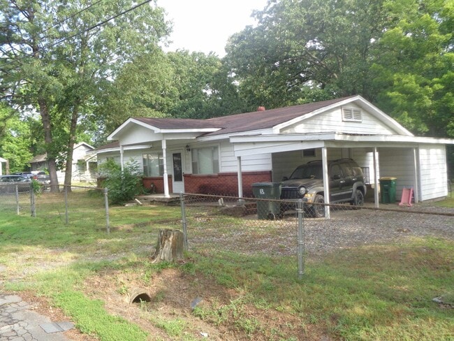 9020 W 32nd St in Little Rock, AR - Building Photo - Building Photo