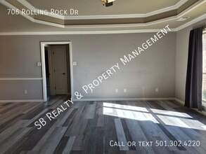 706 Rolling Rock Dr in Austin, AR - Building Photo - Building Photo