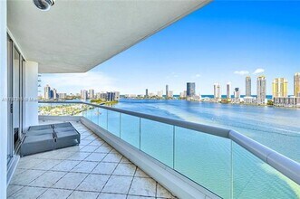 2600 Island Blvd in Aventura, FL - Building Photo - Building Photo