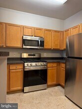 12000 Market St in Reston, VA - Building Photo - Building Photo