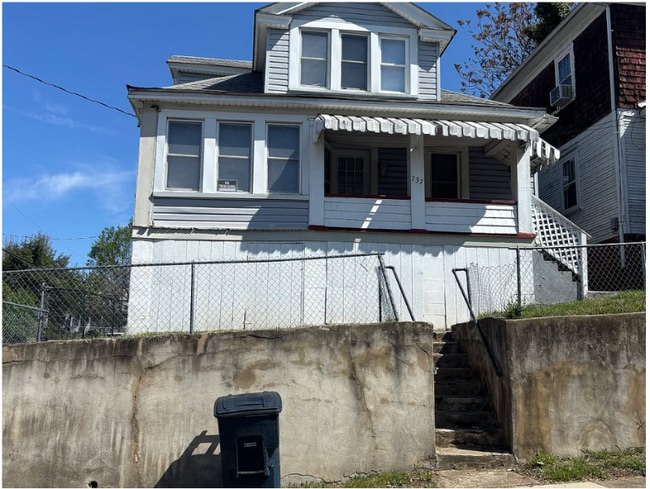 property at 737 Harrison Ave NW