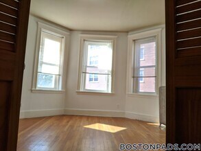 143 Park Dr, Unit 23 in Boston, MA - Building Photo - Building Photo