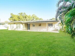 1363 Howard St in Clearwater, FL - Building Photo - Building Photo