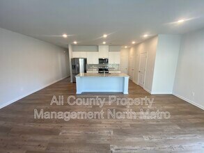 5340 Melbourne Ln in Flowery Branch, GA - Building Photo - Building Photo