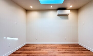 546 W Ash Ave, Unit A in Fullerton, CA - Building Photo - Building Photo