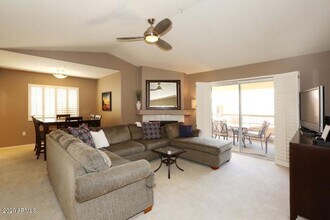 9736 N 95th St-Unit -222 in Scottsdale, AZ - Building Photo - Building Photo