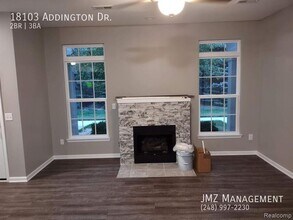 18103 Addington Dr in Commerce Township, MI - Building Photo - Building Photo