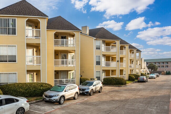 Broadwater in Galveston, TX - Foto de edificio - Building Photo