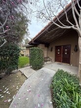 3428 Eastview Ct in Bakersfield, CA - Building Photo - Building Photo