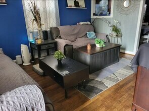 8409 Navahoe Dr in Silver Spring, MD - Building Photo - Building Photo