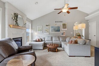 5100 Wood Shire Dr in Columbia, MO - Building Photo - Building Photo