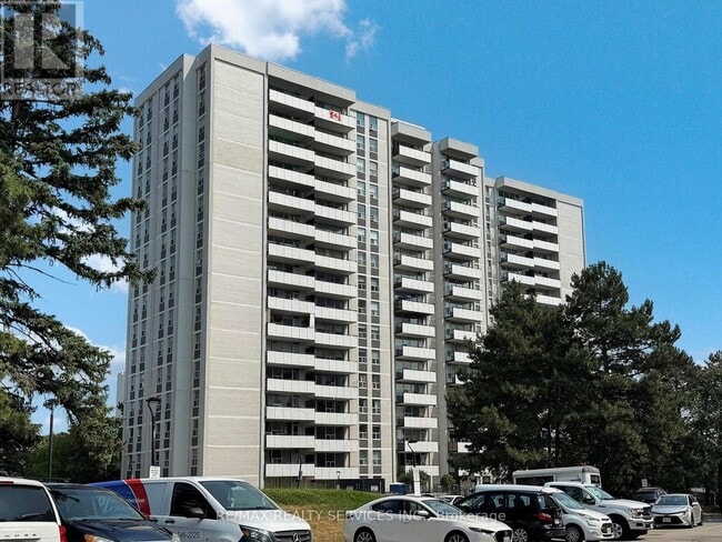 property at 20-320 Forest Manor Rd