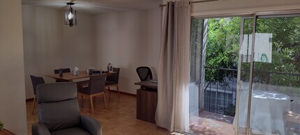 528 N Jackson St, Unit 203 in Glendale, CA - Building Photo - Building Photo