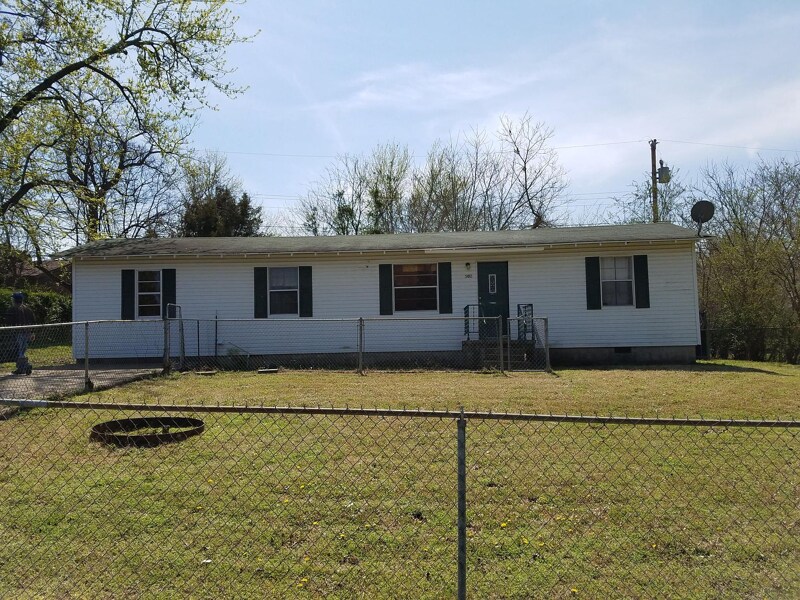 502 Hemlock St in Van Buren, AR - Building Photo