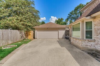 3518 Blue Cypress Dr in Spring, TX - Foto de edificio - Building Photo