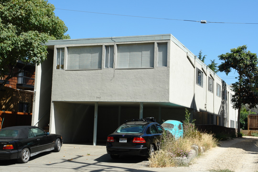 2317 Blake St in Berkeley, CA - Building Photo