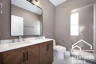 3749 W School St, Unit 3 in Chicago, IL - Foto de edificio - Building Photo