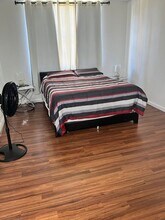 13100 SW 92nd Ave, Unit 216 in Miami, FL - Foto de edificio - Building Photo