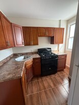 178-180-180 Alexander St in Newark, NJ - Building Photo