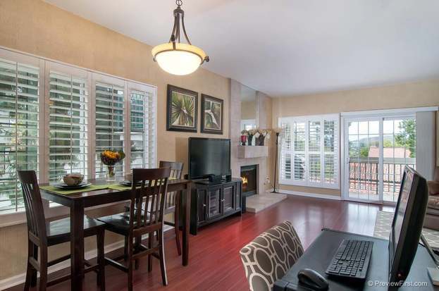 16232 Avenida Venusto in San Diego, CA - Building Photo - Building Photo