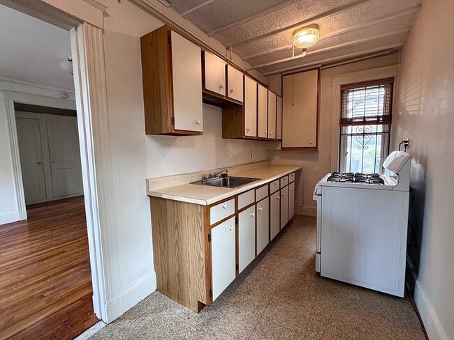 property at 1607 Commonwealth Ave