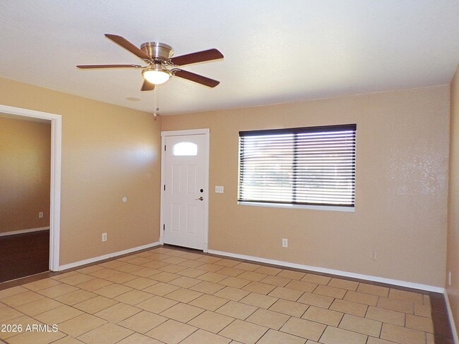 10033 S Honeysuckle Dr in Miracle Valley, AZ - Building Photo - Building Photo