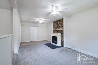 1006 Hampton Ct NW in Kennesaw, GA - Building Photo - Building Photo