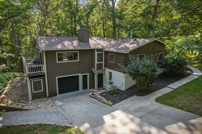 property at 158 Brambleton Dr