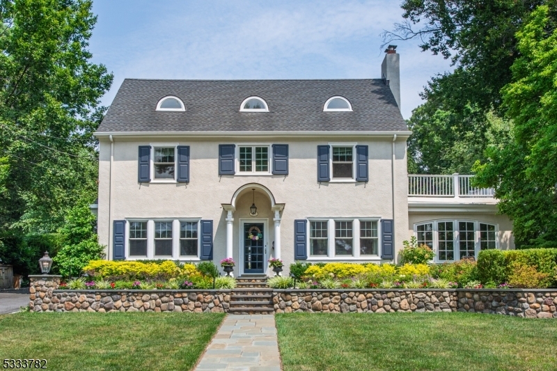 217 Fairmount Rd in Ridgewood, NJ - Building Photo