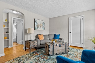 New Port Landing in Portsmouth, VA - Building Photo - Interior Photo