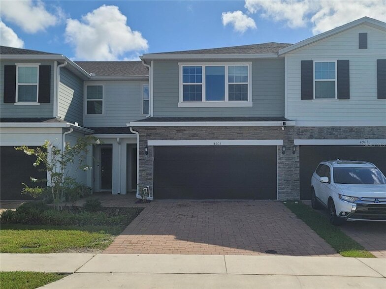 4903 Conifer Cone Dr in Kissimmee, FL - Building Photo